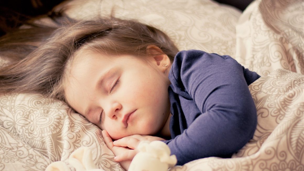 Porady dotyczące Snu Dzieci: Zdrowy Sen dla Szczęśliwego Dziecka